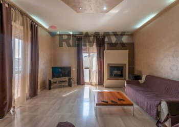 Soggiorno - Four-room apartment Via Pisano Baudo
 
20, Lentini - photo 4
