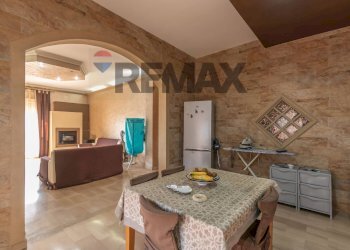 Sala da pranzo - Four-room apartment Via Pisano Baudo
 
20, Lentini - photo 7