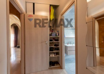Hall / corridoio - Four-room apartment Via Pisano Baudo
 
20, Lentini - photo 18