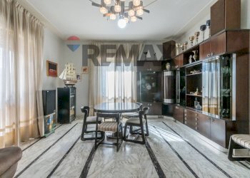 Sala da pranzo - Four-room apartment Via Pisano Baudo
 
20, Lentini - photo 4