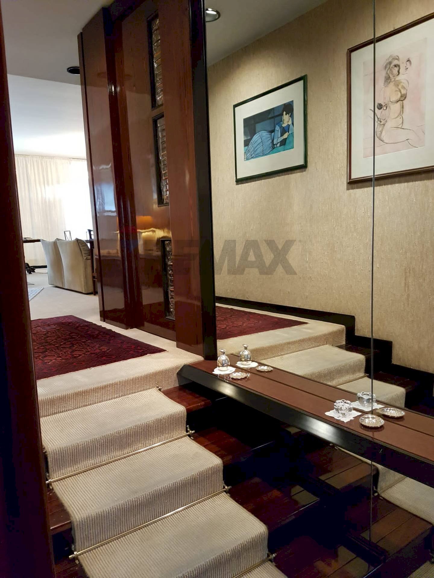 Ricezione / Lobby - Villa Via Cardinale Nava
 
12, Catania - foto 3