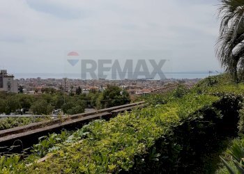 Edificio all\'aperto - Villa Via Cardinale Nava
 
12, Catania - foto 8