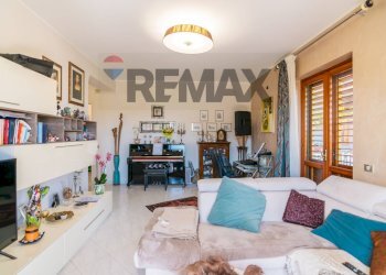 Soggiorno - Quadrilocale Via Provinciale per Riposto
 
3, Acireale - foto 3