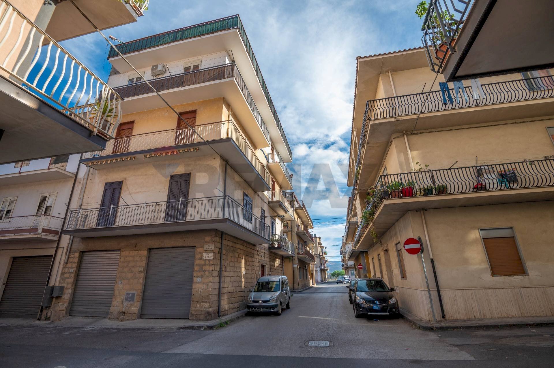 Edificio all\'aperto - Quadrilocale Via Monfalcone
 
75, Francofonte - foto 1