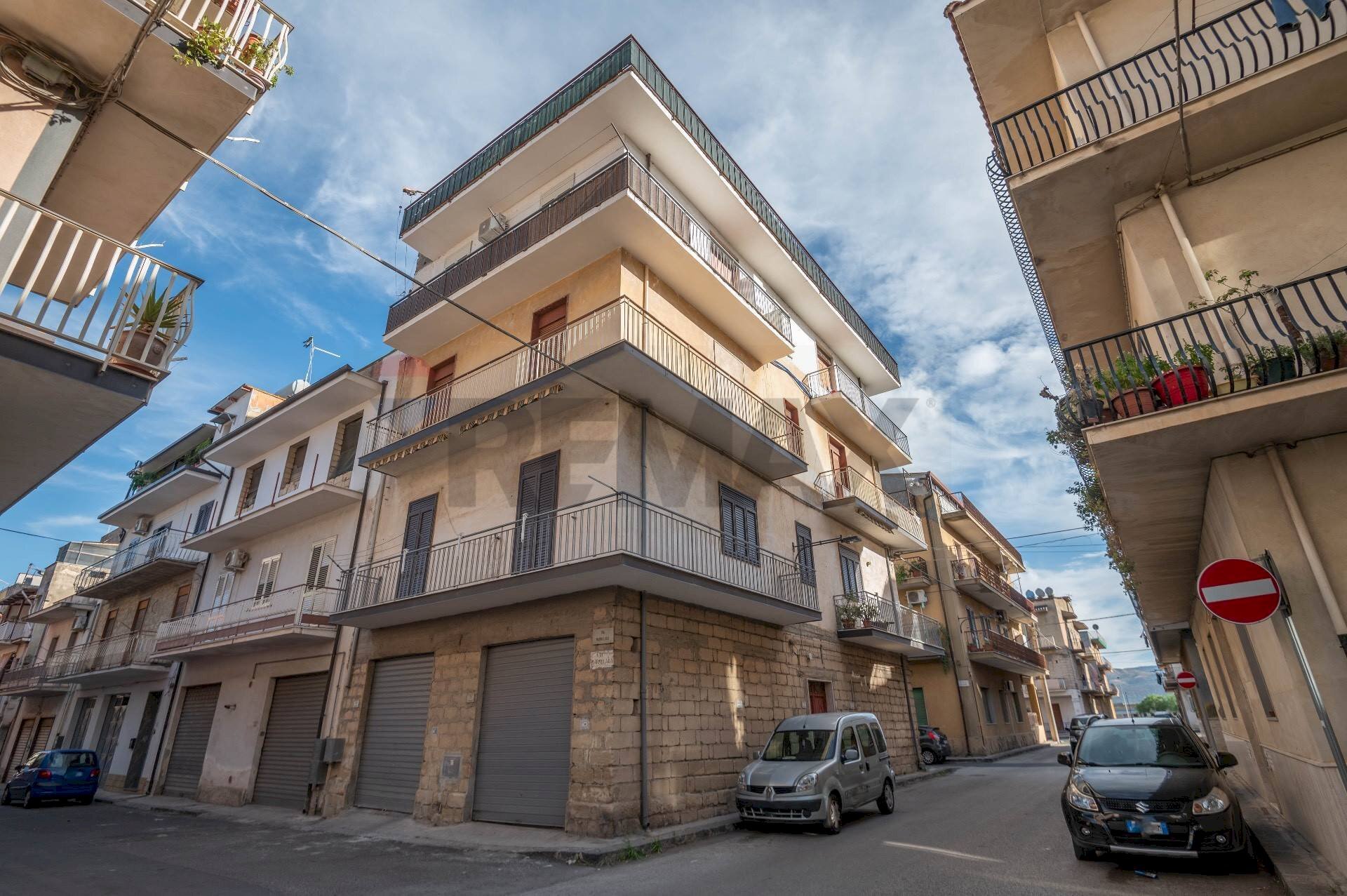 Edificio all\'aperto - Quadrilocale Via Monfalcone
 
75, Francofonte - foto 2