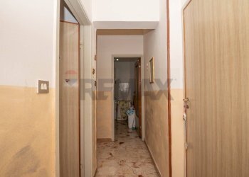Hall / corridoio - Quadrilocale Via Monfalcone
 
75, Francofonte - foto 11