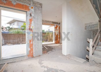 Scale - Villa a Schiera Via dei Gladioli
 
snc, San Pietro Clarenza - foto 33