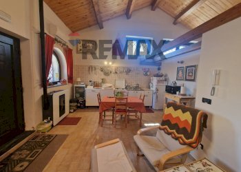 Sala da pranzo - Villa Via Filippo Turati
 
16, Randazzo - photo 5