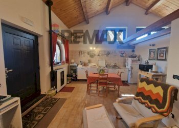 Sala da pranzo - Villa Via Filippo Turati
 
16, Randazzo - photo 6
