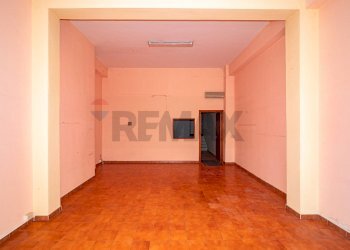 Stanza vuota - Negozio Via Mirone
 
16, Viagrande - foto 4