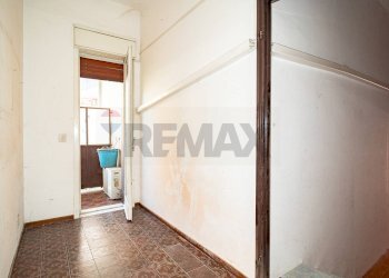 Stanza vuota - Negozio Via Mirone
 
16, Viagrande - foto 21