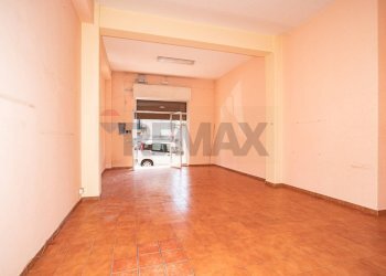 Stanza vuota - Shop Via Mirone
 
24, Viagrande - photo 2