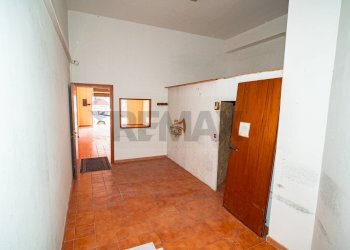 Hall / corridoio - Shop Via Mirone
 
24, Viagrande - photo 14