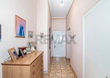 Hall / corridoio - Villa Via Giuffrida Salvatore
 
15, Mascalucia - foto 16