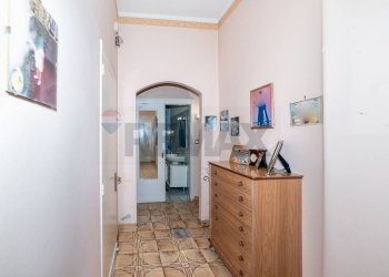 Hall / corridoio - Villa Via Giuffrida Salvatore
 
15, Mascalucia - foto 17