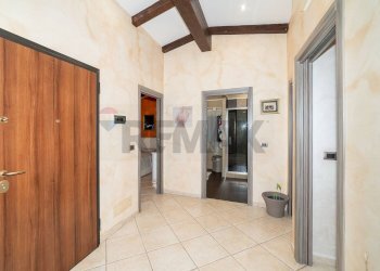 Hall / corridoio - Villa Via Giuffrida Salvatore
 
15, Mascalucia - foto 35