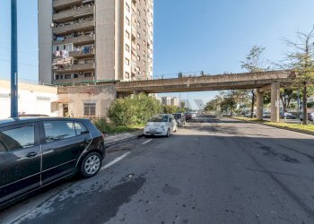 Edificio all\'aperto - Trilocale Viale Librino
 
14, Catania - foto 27