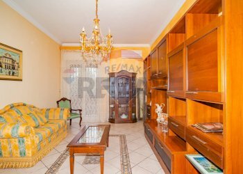 Soggiorno - Three-room apartment VIA SARDEGNA
 
21, Belpasso - photo 25