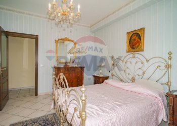 Camera / camera da letto - Three-room apartment VIA SARDEGNA
 
21, Belpasso - photo 34