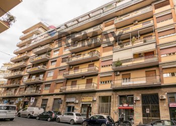 Edificio all\'aperto - Attico Via Renato Imbriani
 
60, Catania - foto 3
