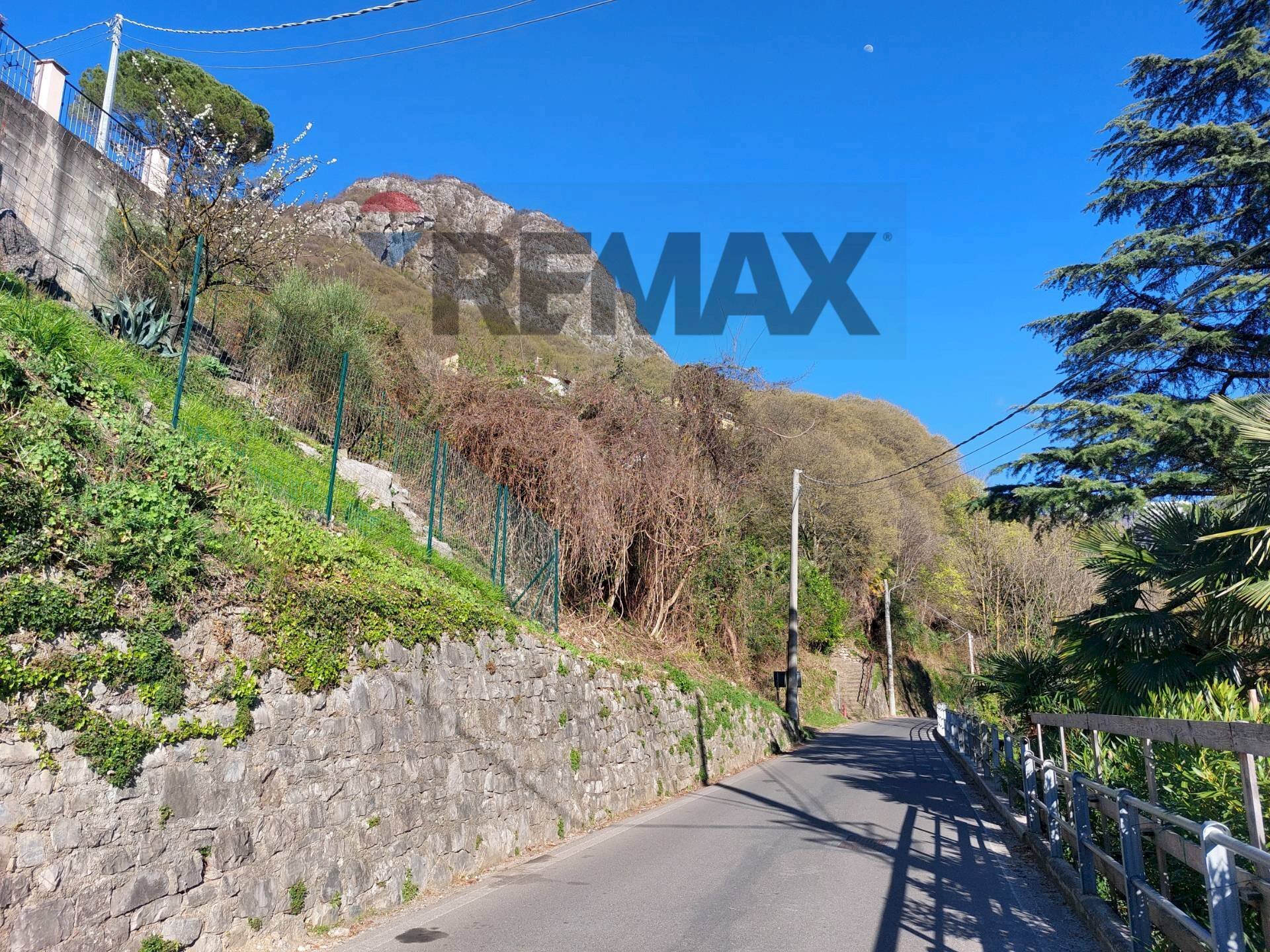 Vista delle montagne - Building land Via Sasso Rosso Dasio, Valsolda - photo 3
