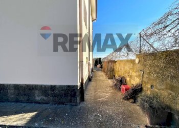 Edificio all\'aperto - Villa Via Ferdinando Magellano
 
29, Grammichele - photo 8