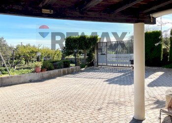 Terrazza - Villa Via Ferdinando Magellano
 
29, Grammichele - photo 11
