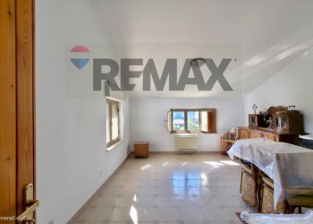 Sala da pranzo - Villa Via Ferdinando Magellano
 
29, Grammichele - photo 79
