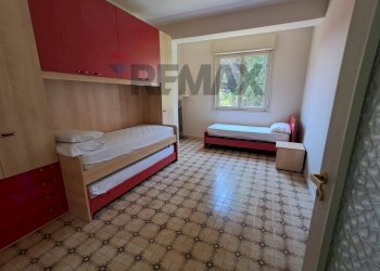 Camera / camera da letto - Quadrilocale Via Oliveto
 
7, Giardini-Naxos - foto 23