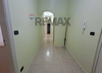 Hall / corridoio - Quadrilocale Via Oliveto
 
7, Giardini-Naxos - foto 27