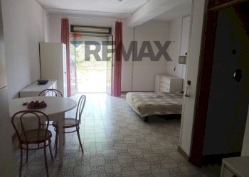 Camera / camera da letto - One-room apartment Via consolare Valeria
 
184, Giardini-Naxos - photo 1