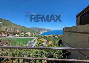 Vista delle montagne - Three-room apartment VIa Guardiola Vecchia
 
16, Taormina - photo 23