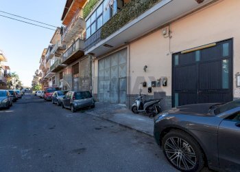 Edificio all\'aperto - Three-room apartment Via Del Papiro
 
85, Catania - photo 1
