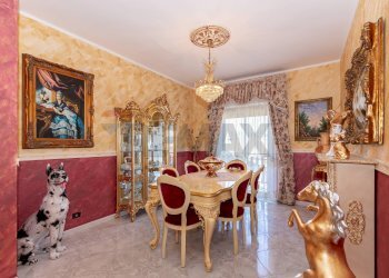 Sala da pranzo - Three-room apartment Via Del Papiro
 
85, Catania - photo 5