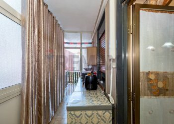 Hall / corridoio - Three-room apartment Via Del Papiro
 
85, Catania - photo 18