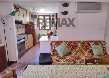 Soggiorno - Casa indipendente Via Tagliamento
 
12-14, Mongiuffi Melia - foto 18