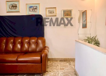 Soggiorno - Casa indipendente Via Tagliamento
 
12-14, Mongiuffi Melia - foto 24