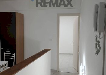 Hall / corridoio - Casa semi indipendente Via Indoratore
 
8, Catania - foto 12