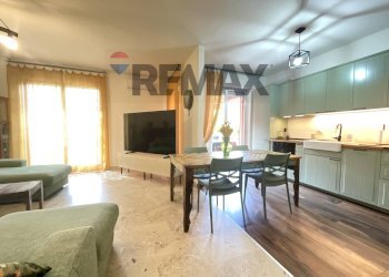 Sala da pranzo - Trilocale Via Valera
 
31, Arese - foto 1