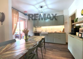 Cucina - Trilocale Via Valera
 
31, Arese - foto 4