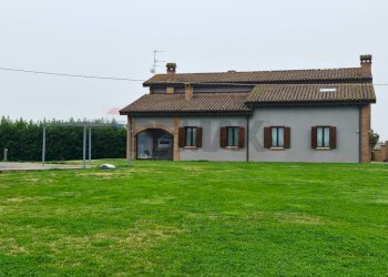 Casa all\'aperto - Villa Via Salmastri
 
5, Copparo - photo 34