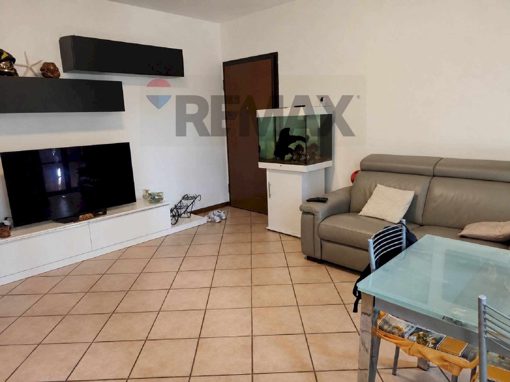 Sala da pranzo - Four-room apartment Via Buttifredo
 
33, Ferrara - photo 1