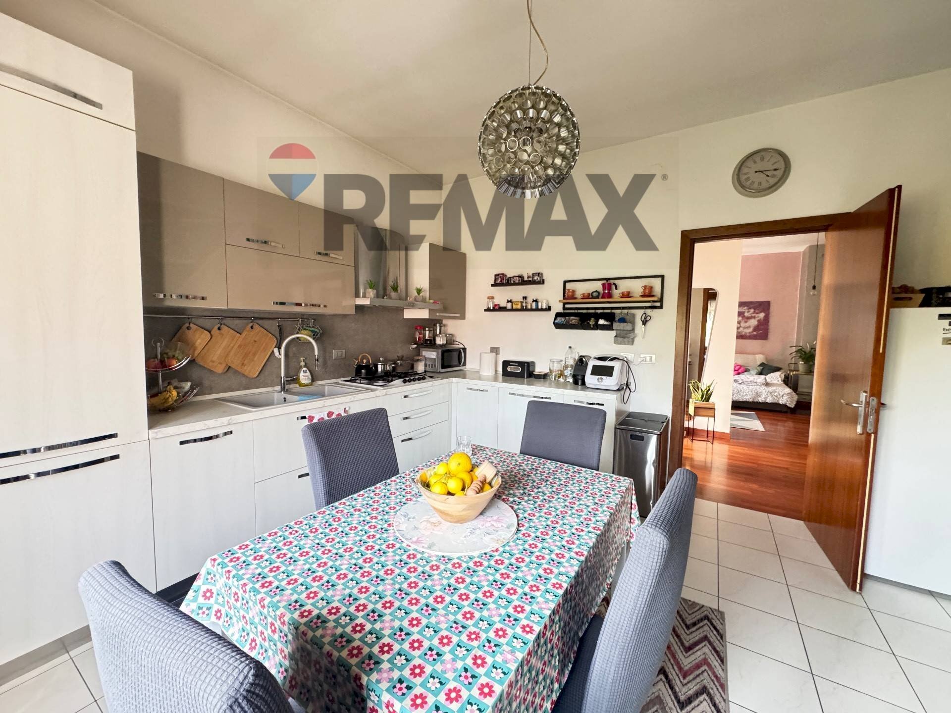 Sala da pranzo - Quadrilocale Via Eridania
 
2170, Stienta - foto 3