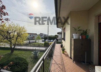Balcone - Quadrilocale Via Eridania
 
2170, Stienta - foto 20