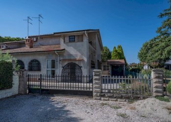 Casa all\'aperto - Casa semi indipendente Viale Idris Ricci
 
178, Copparo - foto 1