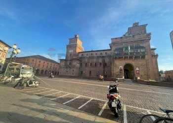 Edificio all\'aperto - Attività Commerciale Ferrara - foto 5
