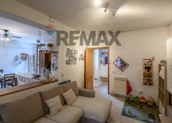 Soggiorno - Quadrilocale Via Bixio
 
2, Guastalla - foto 1