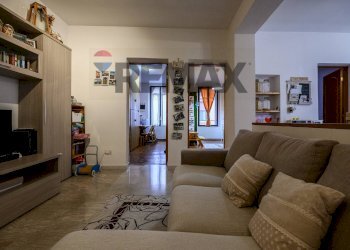 Soggiorno - Quadrilocale Via Bixio
 
2, Guastalla - foto 3