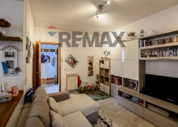 Soggiorno - Quadrilocale Via Bixio
 
2, Guastalla - foto 5