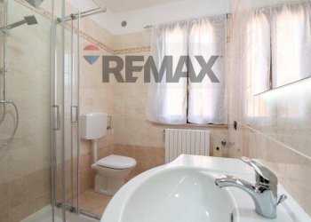 Bagno - Two-room apartment Nino Bixio
 
2, Guastalla - photo 10